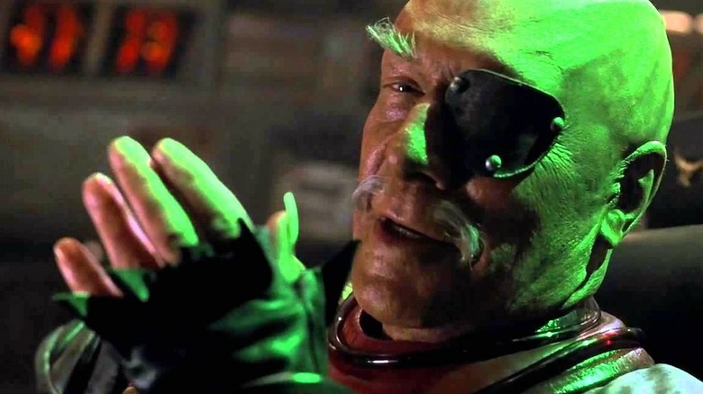 Christopher Plummer raises hand