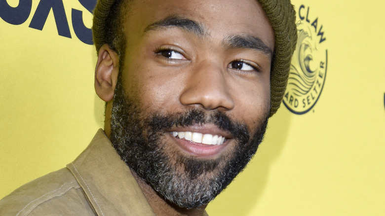 Donald Glover, beard, beanie