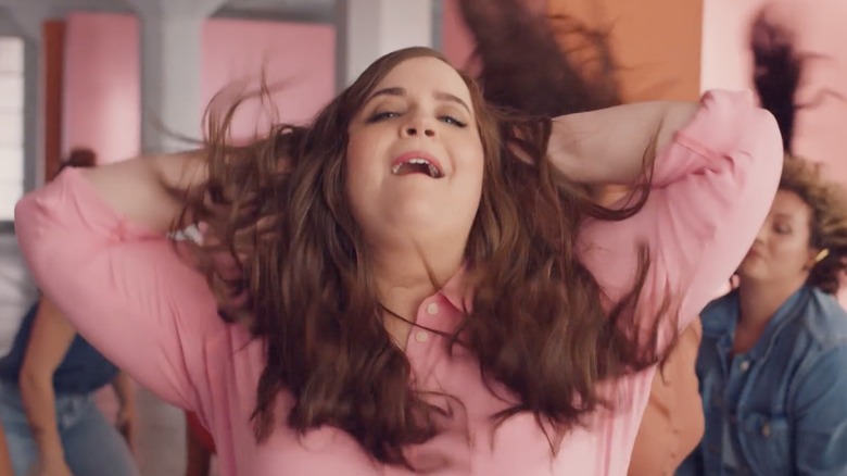 Aidy Bryant's New Old Navy Commercial
