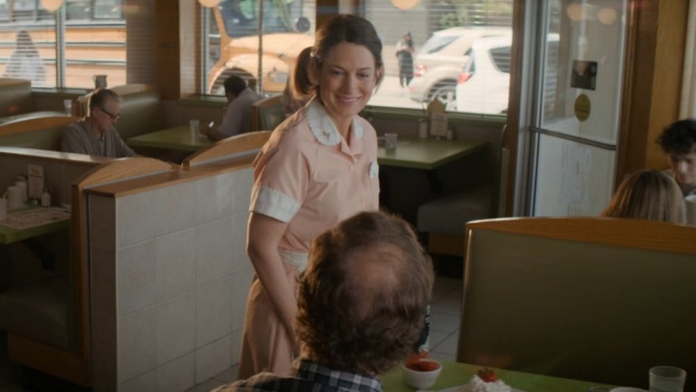 Gillian Flynn as a waitress on Amazon Prime's Utopia