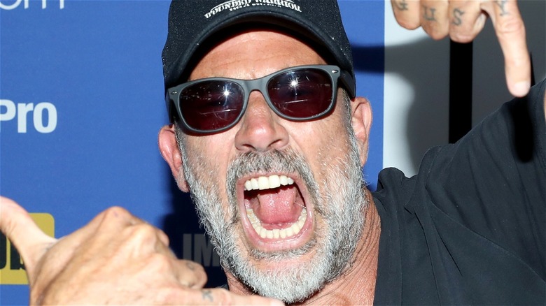 Jeffrey Dean Morgan sunglasses yell