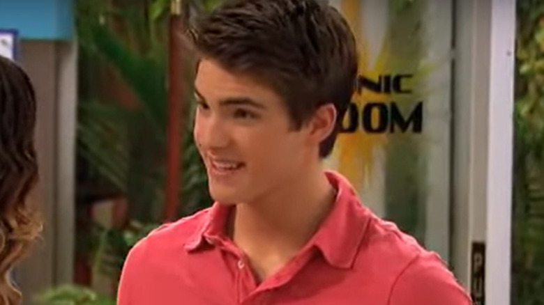 Elliot from Austin & Ally talking