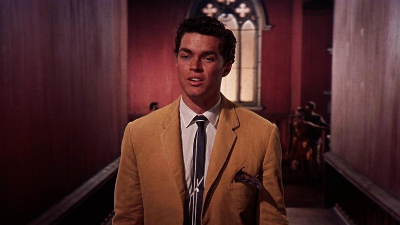 Richard Beymer singing