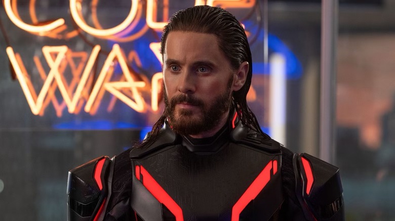 Ares in an Encom office in Tron: Ares