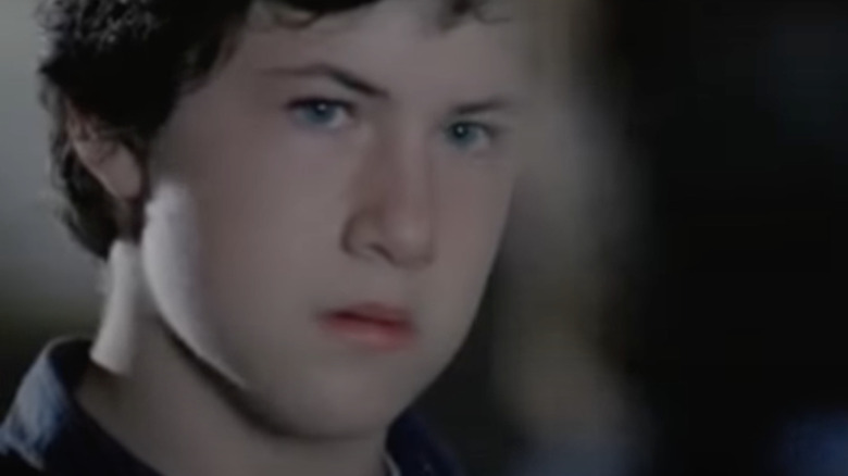 Dylan Minnette talking to Jack on Lost