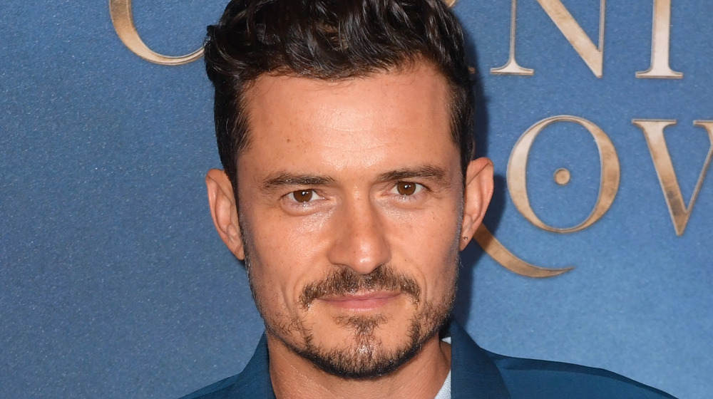 Orlando Bloom blue suit