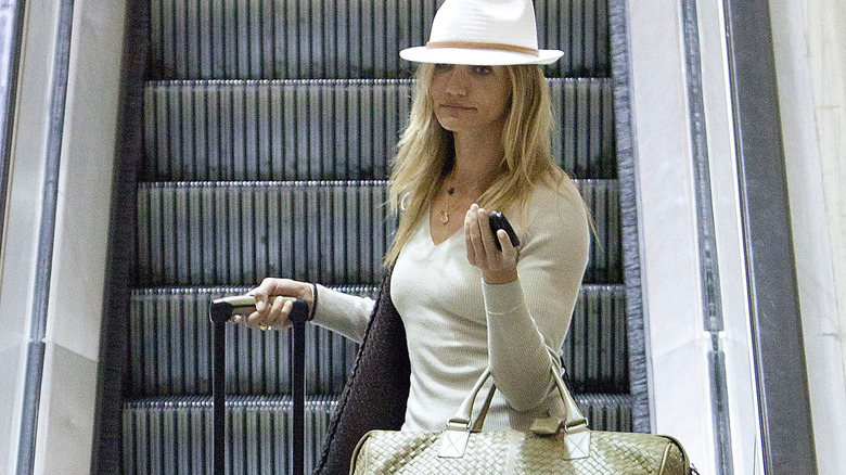 Cameron Diaz on escalator