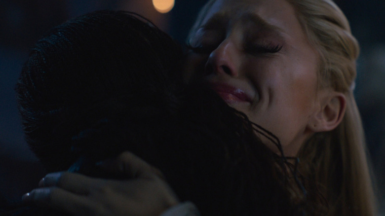 Glinda and Elphaba hugging in "Wicked: For Good" (2025)