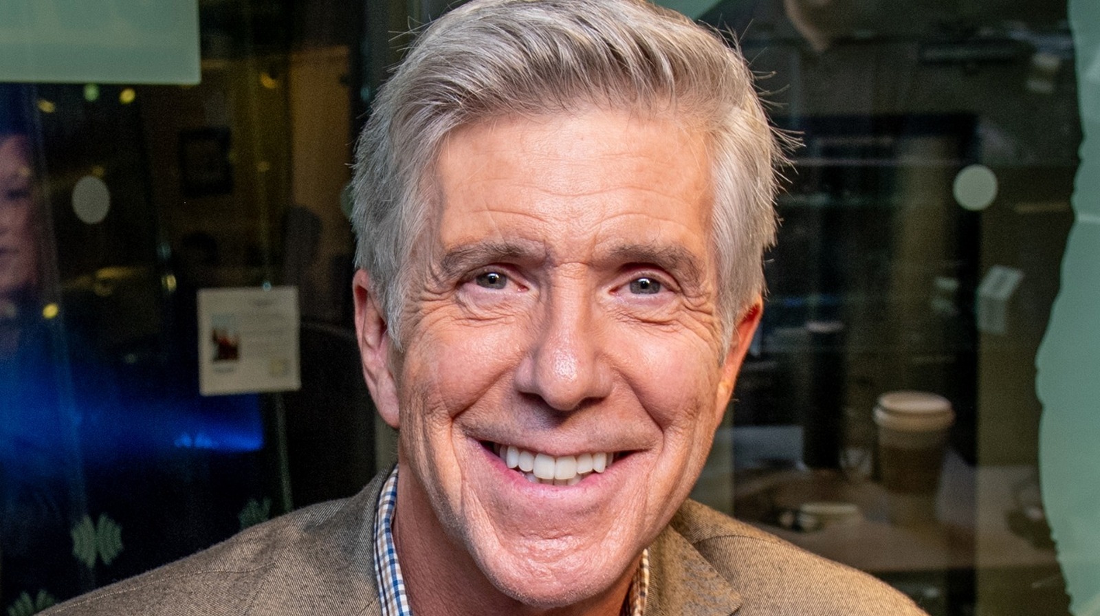 Akankah Tom Bergeron kembali menjadi pembawa acara Dancing with the Stars?