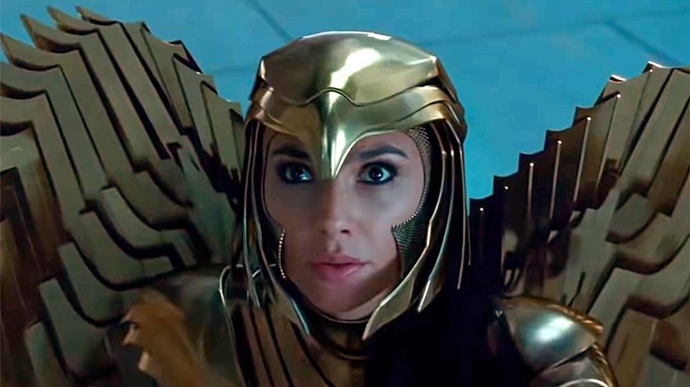 Wonder Woman 1984 Gal Gadot Golden Eagle armor