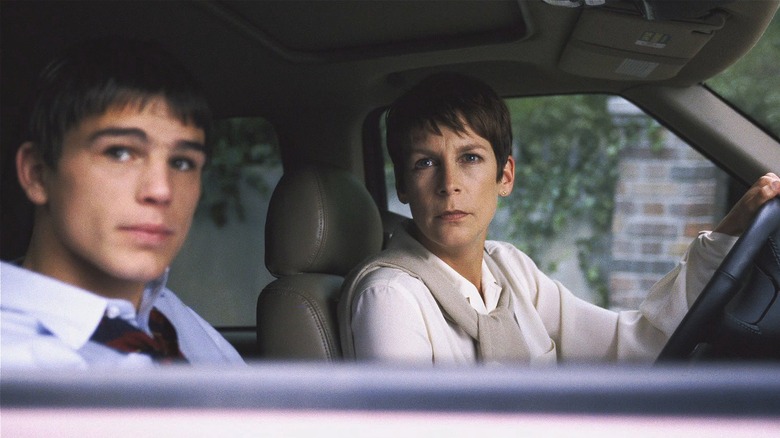 Laurie driving John in Halloween H20: 20 Years Later