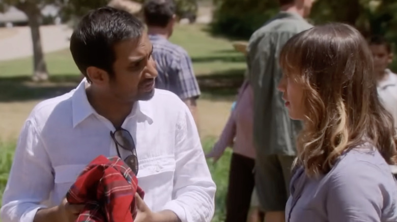 Tom and Ann have a heated conversation in the park on "Parks and Recreation" (2009-2015)