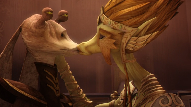 Jar Jar Binks and Queen Julia kissing in "Star Wars: The Clone Wars"