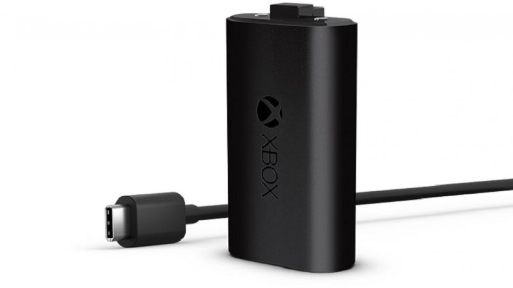 xbox, microsoft, series x, series s, hundreds, money, pocket, pay, accessories, add-ons, controllers, batteries, hard drives, sdd, expansion card, rechargeable