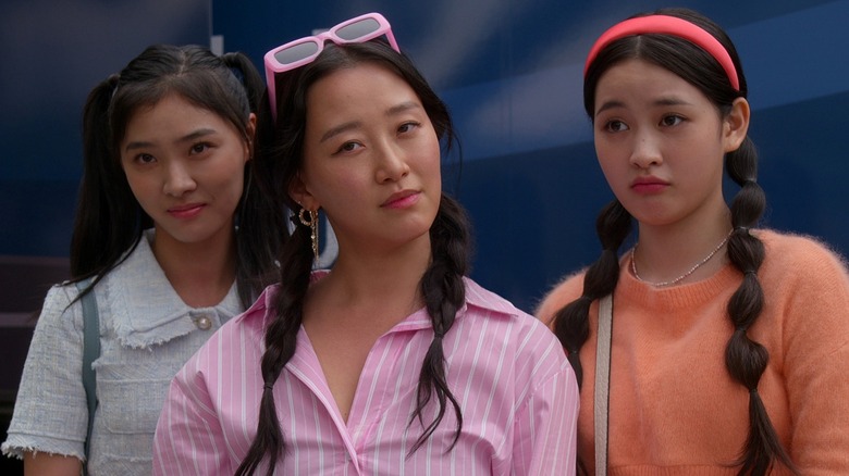 Mihee, Yuri, and Eunice squad looking judgmental 