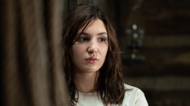 Sophie Nelisse Shauna worried