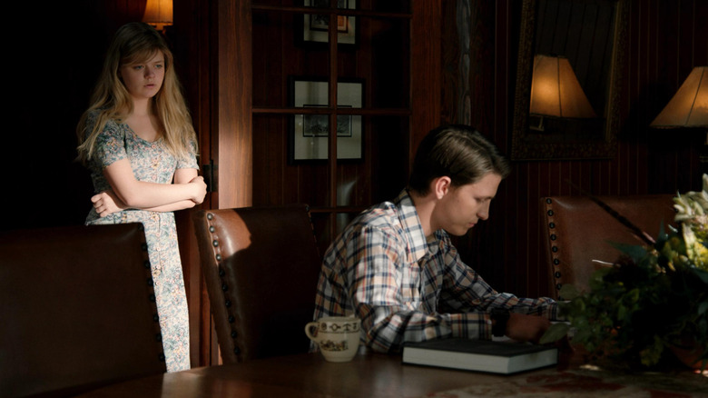 A Young Beth talks to Jamie in "Yellowstone"