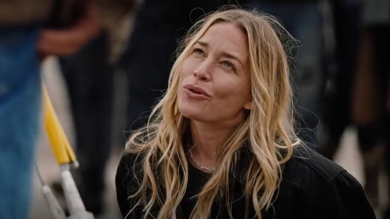 Summer looking up while speaking in "Yellowstone"