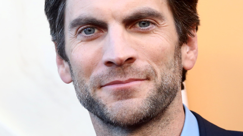 Wes Bentley stares ahead