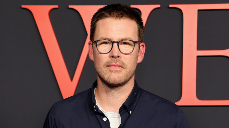 Zach Cregger posing at the Weapons premiere in 2025