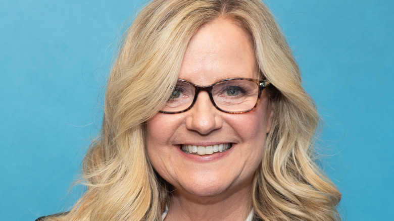 Bonnie Hunt smiling