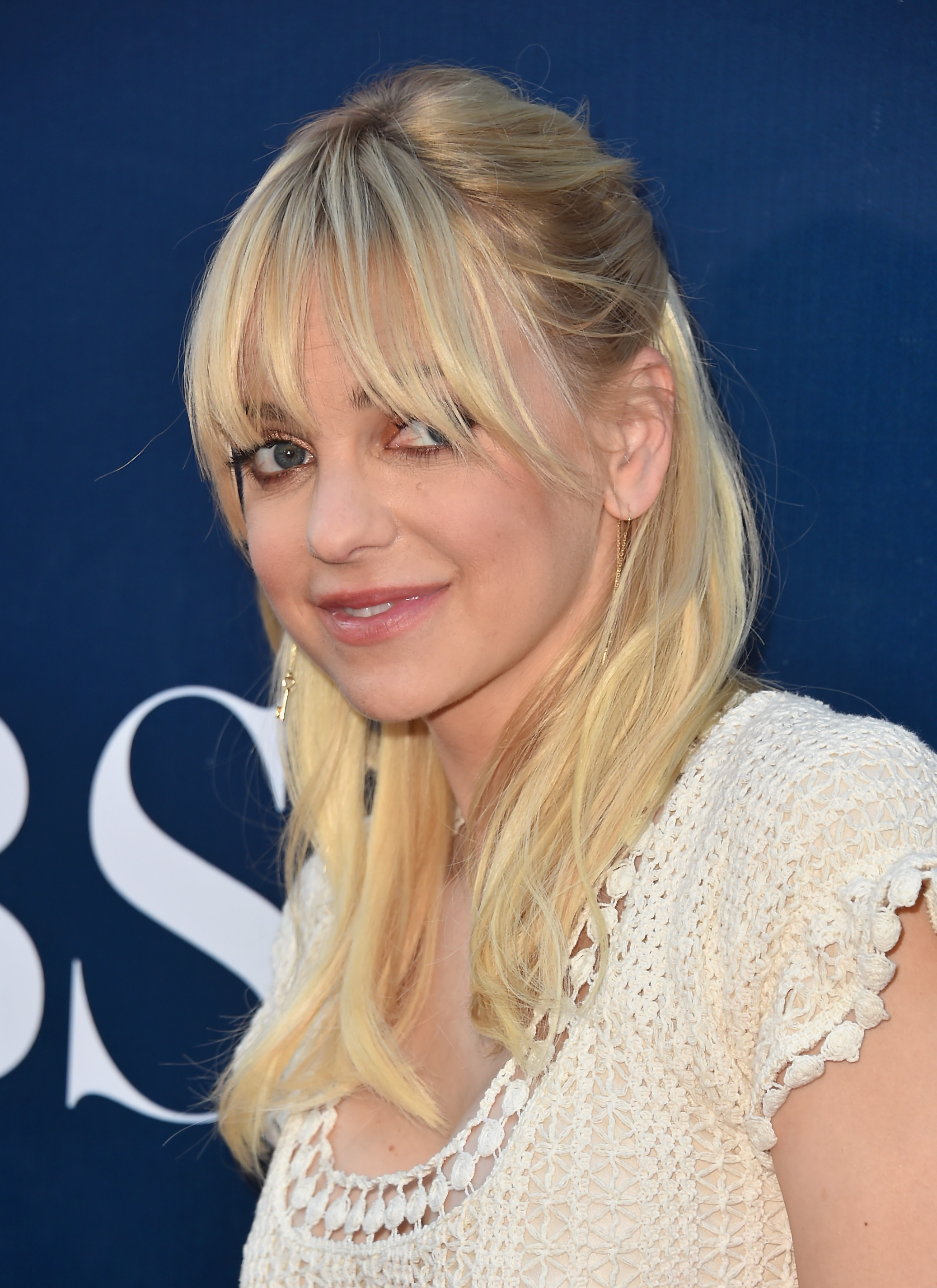 A New Twist In The Anna Faris Photo Controversy - rjq92ni