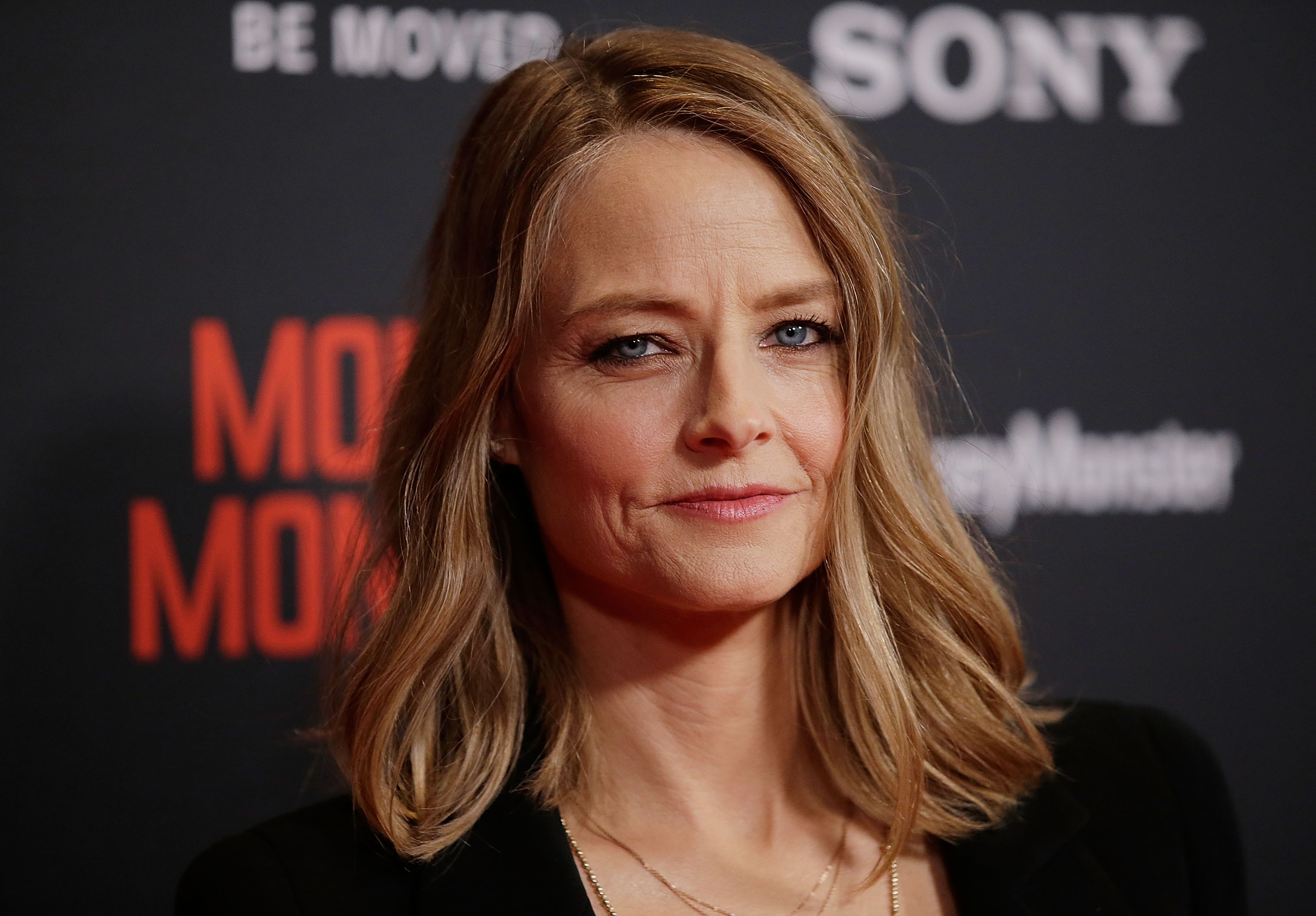 Jodie Foster's Black Mirror Episode Teased In Chilling New Trailer