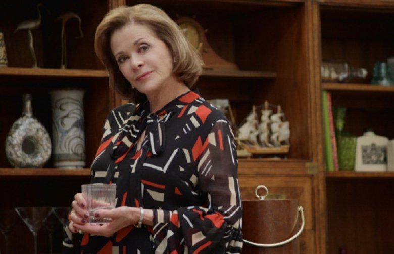 Arrested Development New Episodes Get FirstLook Photos, Release Date