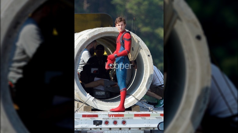 exclusive spider-man homecoming photos