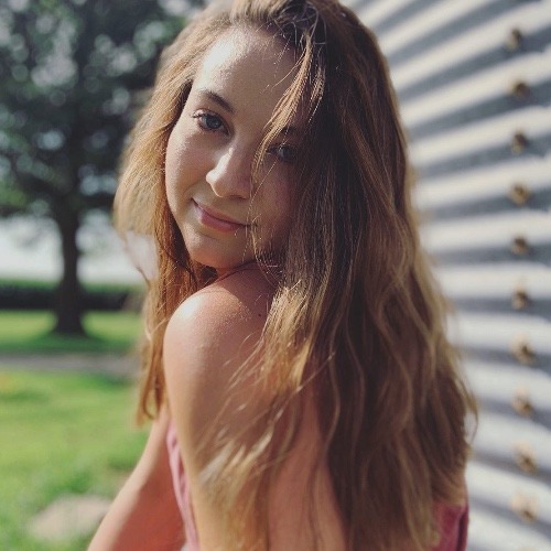 Photo of Leanna Julius