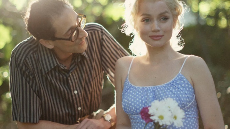 Ana de Armas as Monroe