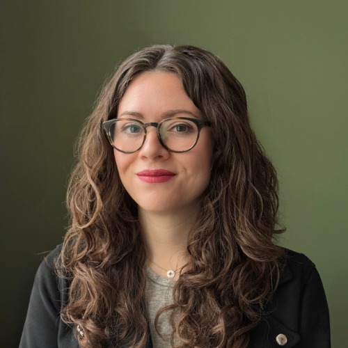 Photo of Erin Carson