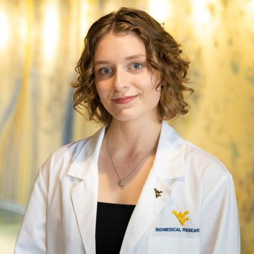 Photo of Robin Oliverio