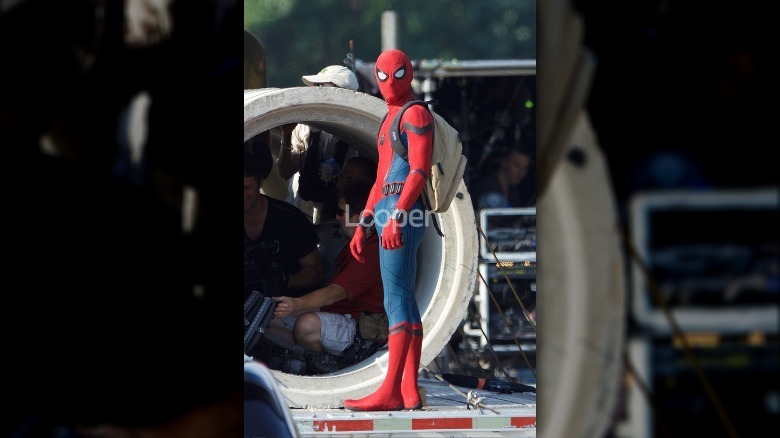 exclusive spider-man homecoming photos