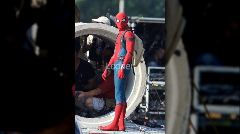 exclusive spider-man homecoming photos