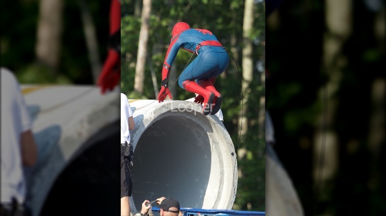 exclusive spider-man homecoming photos