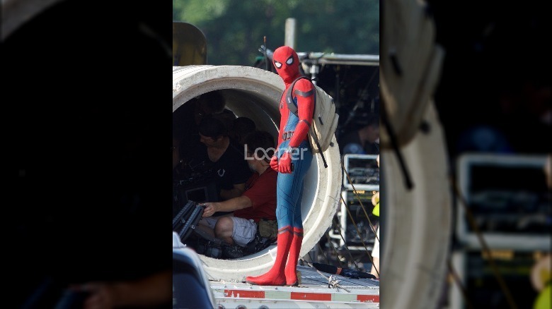 exclusive spider-man homecoming photos